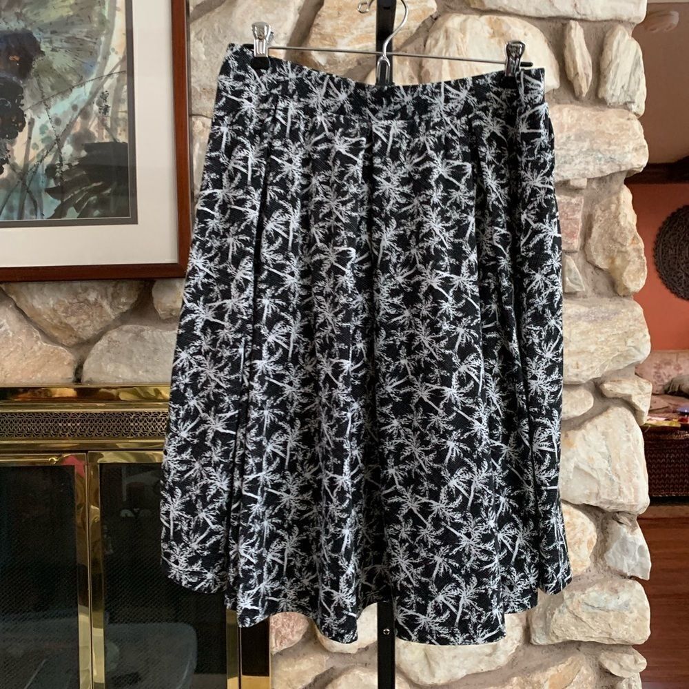 Lulaore blanc & noir Madison skirt